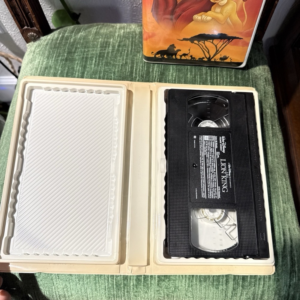 The Lion King 1 & 2 Simba's Pride VHS Walt Disney Movies Lot Of 2 - Picture 2 of 4